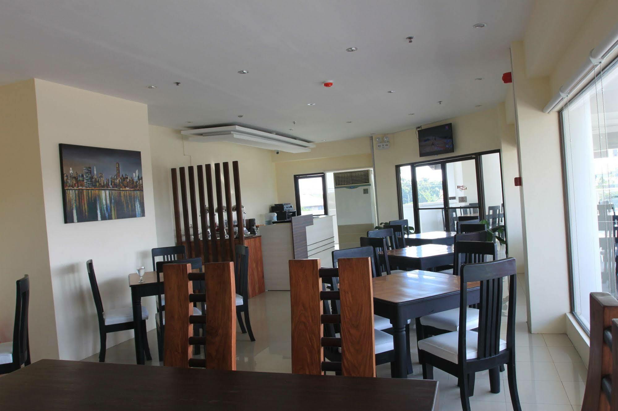 Sumo Asia Hotels - Davao Экстерьер фото