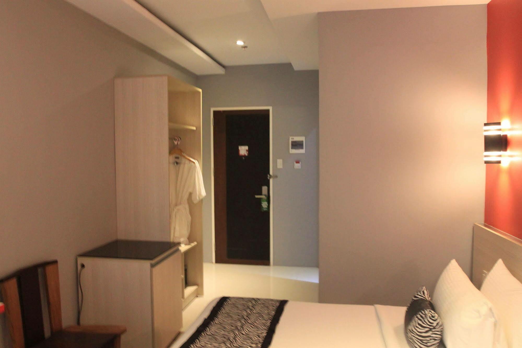 Sumo Asia Hotels - Davao Экстерьер фото